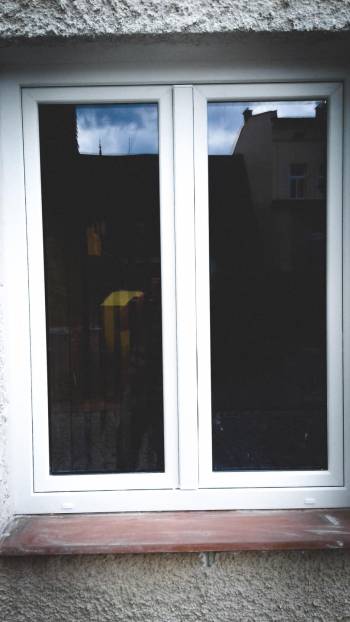 Výměna oken na městském domě č. p. 43, v ulici Lékárenská